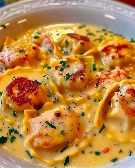 Lobster Dishes, Lobster Ravioli, Shrimp Sauce, Seafood Pasta Recipes, Lemon Butter Sauce, Fast Easy Meals, Grandmas Recipes, Health Dinner Recipes, Lemon Butter