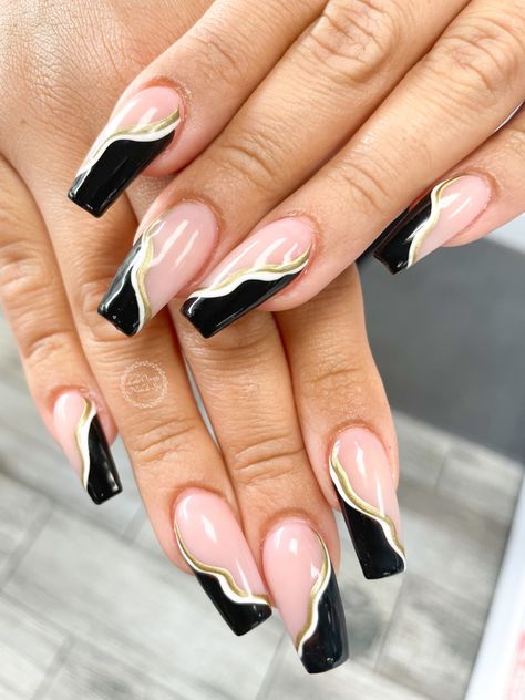 Black, white, gold Black White And Gold Acrylic Nails, Black And Gold And White Nails, Gold White And Black Nails, Black And White And Gold Nails, Black White And Gold Nails Short, Black And Gold Swirl Nails, Black White And Gold Nail Art, White Gold And Black Nails, Black Gold And White Nail Designs