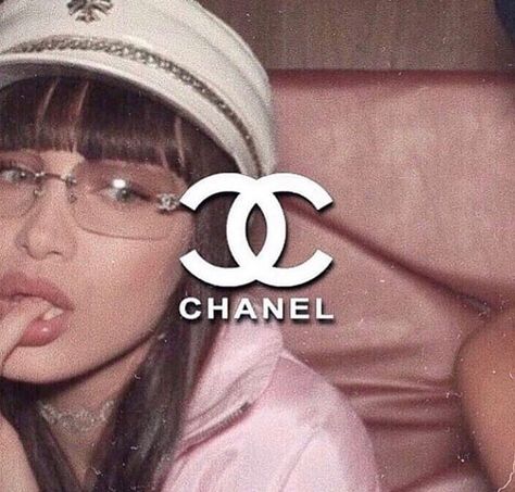 Chanel Aesthetic, Desain Buklet, Regina George, Malibu Barbie, Model Aesthetic, Pink Vibes, Chanel Vintage, 인물 사진, Pink Princess