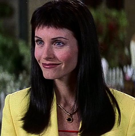 Surprise Sidney, Gale Weathers, Scream Movie Poster, Micro Bangs, Scream 3, Scream Franchise, Neve Campbell, Courtney Cox, Weather Icons