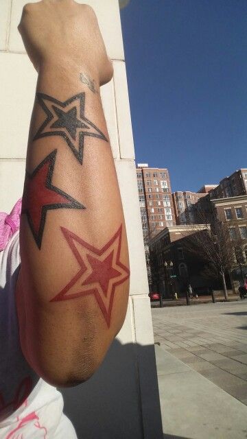 Red And Black Star Tattoo, Bold Star Tattoo, 5 Stars Tattoo Designs, Star Tattoos For Men On Arm, Star Tattoos Sleeve, Double Star Tattoo, 2x3 Tattoo Ideas, Big Star Tattoo, Glogang Tattoo