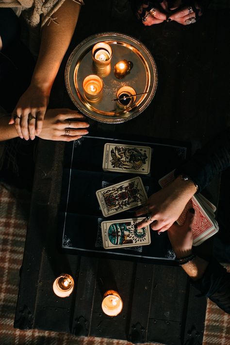 Witchy Academia, Witch Core, Tarot Card Readers, Season Of The Witch, Witch Aesthetic, Witchy Woman, Witchy Vibes, Tarot Readers, Coven