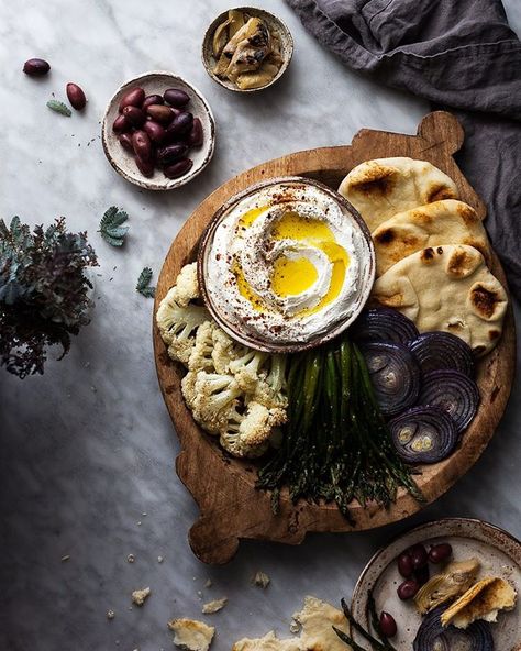 Labneh recipe........2,453 Likes, 48 Comments - Kayley McCabe (@thekitchenmccabe) on Instagram: “Now this is my kind of party food - a Labneh Platter packed with roasted veggies, flatbread, and…” Labneh Platter, Lebanese Food Photography, Labneh Recipe, Roasted Cauliflower Steaks, Instagram Cookies, Lebanese Food, Reception Food, Food Photography Inspiration, Vanilla Coconut