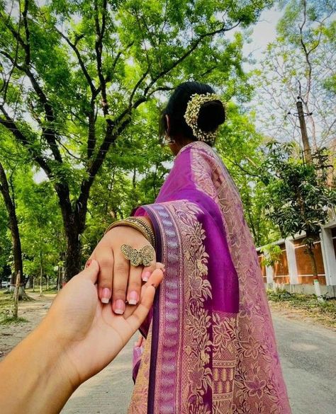 Traditional Couple, Stylish Pic, Cute Couples Photography, Cute Instagram Pictures, Couple Picture Poses, Cute Couple Poses, Couple Photoshoot Poses, Classy Photography, Cute Couple Images