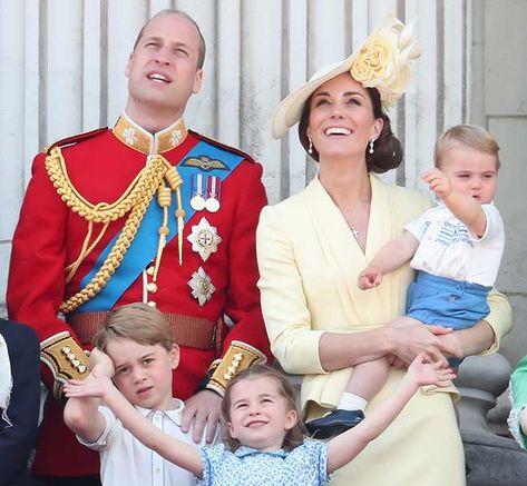 Kate Middleton recalls sweet childhood memories with her grandmother on first podcast with Giovanna Fletcher | HELLO! Kate Middleton Trooping The Colour, Wales Fashion, Prince William Kids, Vévodkyně Kate, Trooping Of The Colour, Princ Harry, Duchesse Kate, Prince William Et Kate, Herzogin Von Cambridge