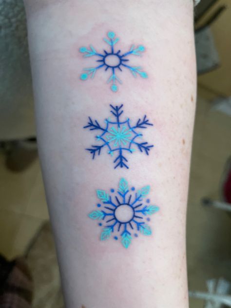 Snowflake Face Tattoo, December Tattoos Ideas, Frozen Tattoo, Tattoo Fillers, Snowflake Tattoo, Snow Tattoo, Hexagon Tattoo, Snow Flake Tattoo, Tattoo Filler