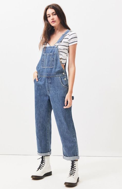 Carpenter Overalls, Carpenterpants Jeans Womens, Women In Suspenders, Carhartt Denim Overalls, Non-stretch Cotton Overalls In Dark Wash, Casual Non-stretch Denim Overalls, Overalls Fashion, Teen Celebrities, Denim Diy