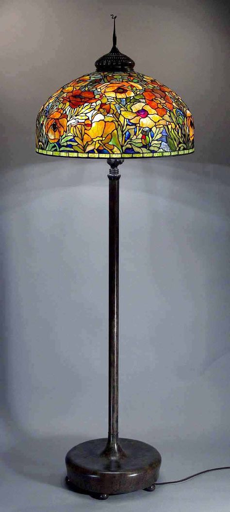 Tiffany Lamps Decor, Hanging Tiffany Lamp, Tiffany Table Lamps Vintage, Floor Lamp Makeover, Stained Glass Floor Lamp, Tiffany Style Floor Lamps, Tiffany Studios Lamps, Tiffany Lamp, Tiffany Lamp Shade