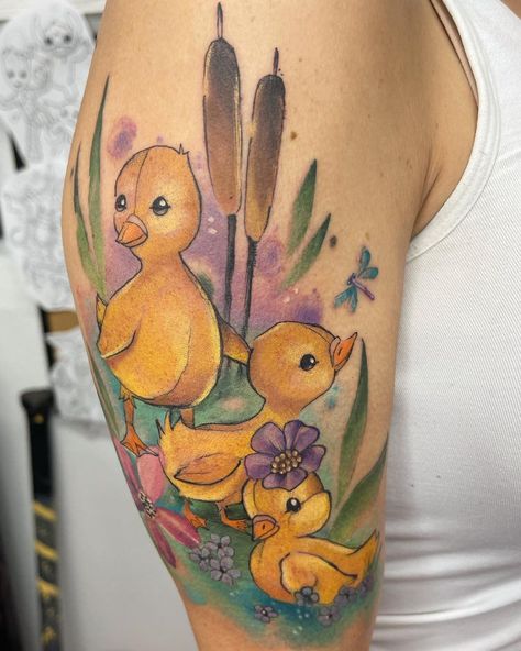 Jessica Rincon Barnes Tattooer on Instagram: “🐣Three little duckings🐣 . . Thank you @moonpetunia for letting me do this for you! . . #threelittleducklings #watercolor #watercolorart…” Mom Duck And Ducklings Tattoo, Mama Duck And Ducklings Tattoo, Duck And Ducklings Tattoo, Ducklings Tattoo, Duckling Tattoo, Ink Therapy, Duck And Ducklings, Symbol Tattoos, Body Art Tattoos