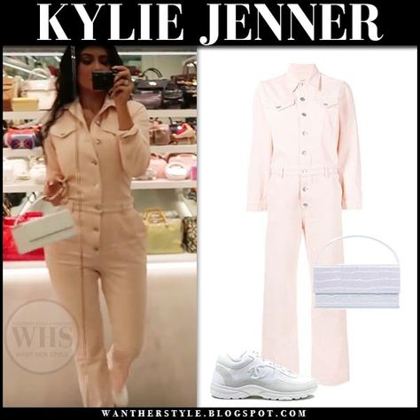 Kylie Jenner in pale pink denim jumpsuit and sneakers #fashion #style #ganni #youtube #video #vlog #outfit #inspiration #celebrity #casual #streetstyle #chanel #lafshar Kylie Jenner Jumpsuit, Kylie Jenner Bags, Pink Denim Jumpsuit, Pink Jumpsuits Outfit, Kylie Jumpsuit, Kylie Jenner Closet, Kylie Jenner Outfits Casual, Denim Jumpsuit Outfit, Kendall Jenner Modeling