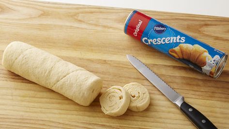 Crescent Roll Breadsticks, Garlic Crescent Rolls, Pillsbury Crescent Recipes, Chicken Bakes, Crescent Roll Recipes Dessert, Pillsbury Crescent Roll Recipes, Crescent Roll Recipes Dinner, Hot Rolls, Breadsticks Recipe