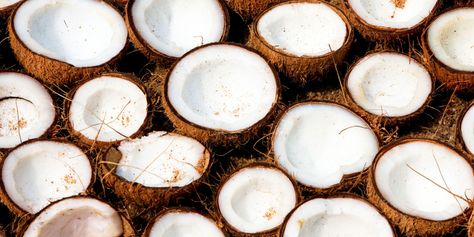 Have We Been Delusional about Coconut Oil this Whole Time? Cold Pressed Coconut Oil, Coconut Oil Skin Care, Coconut Milk Powder, Coconut Oil Uses, Coconut Chips, Benefits Of Coconut Oil, Coconut Oil For Skin, Beauty Games, Mct Oil