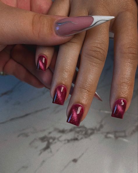 Short Square Red Nail Designs, Red Cat Eye French Tip Nails, Short Square Cat Eye Nails, Cat Eye French Tip Nails Square, Cat Eye Square Nails, Cat Eye Nails Square, Square Cat Eye Nails, Red Short Square Nails, Red Cat Eye Nails Design