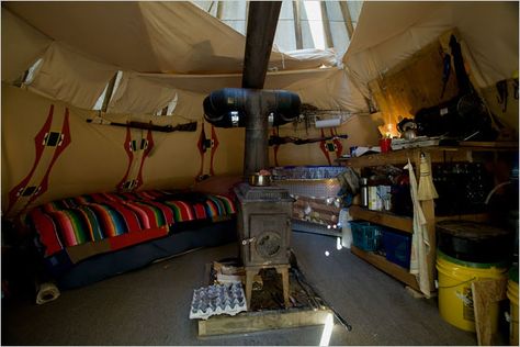 Teepee House Design, Tipi Living, Tent With Stove, Native American Tipi, Teepee Tent Native American, Bell Tent With Stove, Big Tents, Student Living, Off Grid Living