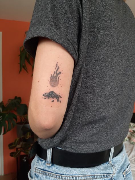 Fire On The Mountain Tattoo, Fire Line Tattoo, Fire Sun Tattoo, Fire Tattoo For Women, Fireheart Tattoo, Bon Iver Tattoo, Bonfire Tattoo, Handpoke Tattoo Ideas, Fire Tattoo Designs