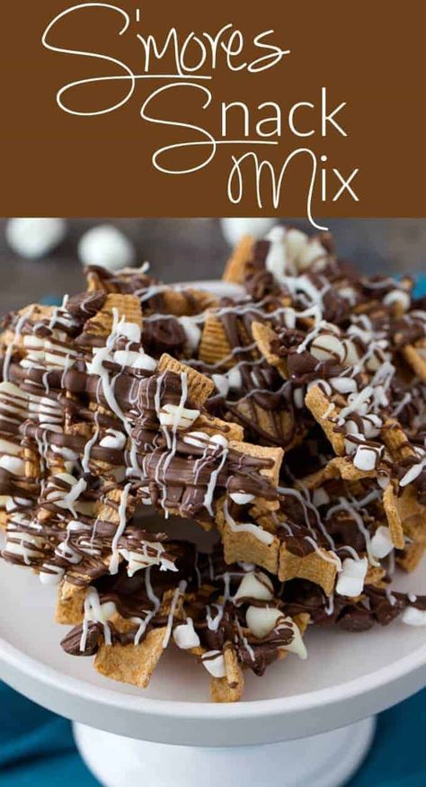 Smores Snacks, Birthday Cake Easy, Biscuits Graham, Trail Mix Recipes, Chex Mix Recipes, Bake Goods, Snack Mix Recipes, Cake Easy, Snack Foods