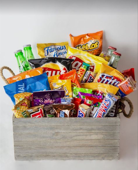 Sleepover Snacks, Snack Gift Baskets, Cookies Kids, Snack Basket, Chocolate Chips Cookies, Chocolate Basket, Candy Gift Baskets, Snack Organizer, Kids Office