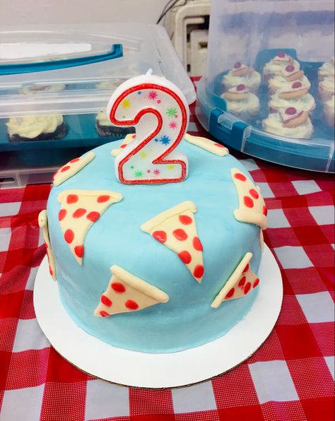 Pizza Cupcakes Birthday, Pizza Smash Cake, Pizza Theme Birthday Cake, Pizza Theme Cake, Pizza And Cupcake Birthday Party, Second Birthday Pizza Party, Pizza Birthday Cake, Pizza Cupcakes, Birthday Pizza