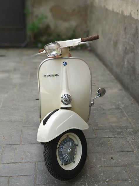 Vespa Classic Vintage, Vespa Special, Vespa 50 Special, Vespa Et4, Anti Flash, Scooters Vespa, Vespa Classic, Vespa Ape, Vespa 50