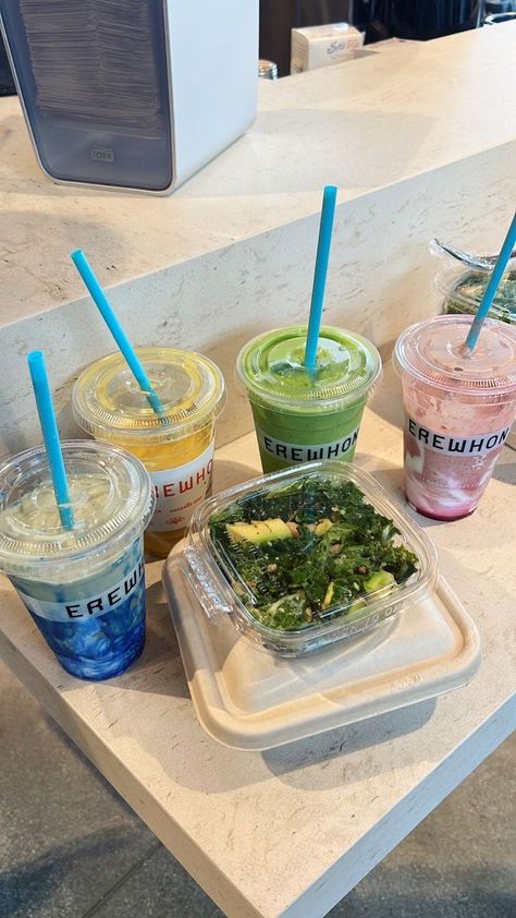 Erewhon Los Angeles, Erewhon La Aesthetic, Los Angeles Summer Aesthetic, Erewhon Smoothie Aesthetic, Los Angeles Lifestyle Aesthetic, Erewhon Market Aesthetic, Los Angeles Vibes Aesthetic, La Lifestyle Aesthetic, Erewhon Food