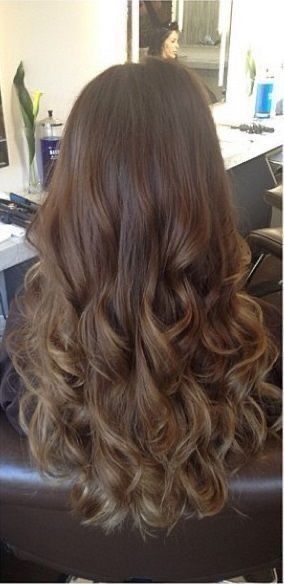 Curled Down Hair, Straight With Curls, Curled Hair Inspo Prom, Curled Hair For Long Hair, Straight Hairstyles Curls, Light Curl Hairstyle, Loosely Curled Hair, Curl Ideas For Long Hair, Styled Curled Hair