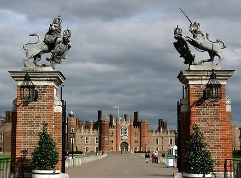 Cardinal Wolsey, Richmond England, Henry Vii, Richmond Upon Thames, Surrey England, Palace London, Royal Palaces, Hampton Court Palace, Royal Residence