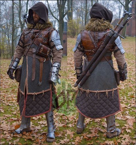 Bear Witcher, Fantasy Ranger, Witcher Cosplay, Armor Reference, Armadura Cosplay, Comic Inspiration, Armor Clothing, Leather Armor, Knight Armor