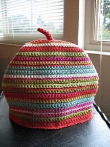 tea cosy :) Tea Cozy Tutorial, Tea Cozy Crochet Pattern, Teapot Cosy, Tea Cosy Crochet, Tea Cosy Pattern, Tea Cozy Pattern, Crochet Tea Cozy, Teapot Cover, Teapot Cozy