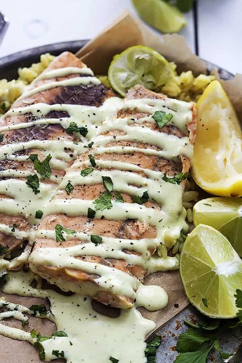 Salmon Recipe For Kids, Pink Salmon Recipes, Salmon With Avocado, Creamy Avocado Sauce, Sauce For Salmon, Salmon Avocado, Avocado Sauce, Lemon Salt, Baked Salmon Recipes