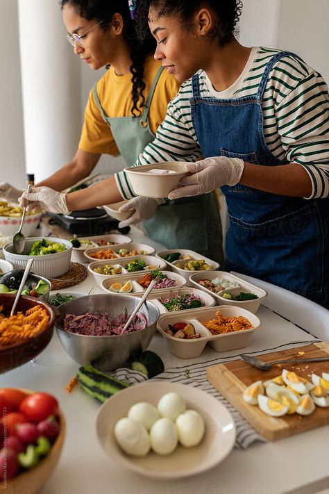 "Young Women Cooking Lunch" by Stocksy Contributor "Valentina Barreto " - Stocksy Woman Cooking Aesthetic, Open Fridge, People Cooking, Person Eating, Casual Poses, Birthday 25, Cooking Lifestyle, Community Kitchen, Healthy Birthday