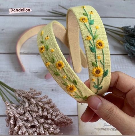 Bullion Embroidery, Hair Bands Diy, Embroidered Hair Bows, Easy Flower Drawings, Embroidered Bracelet, Bead Hair Accessories, Silk Thread Bangles, Thread Bangles, Hand Embroidery Flowers