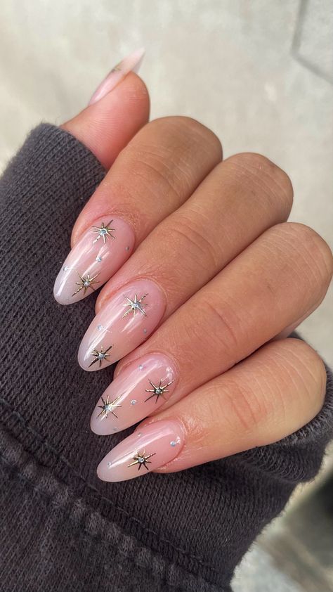 Chrome Star, Chrome Designs, Nye Nails, Gold Chrome Nails, Star Nail Designs, Acrylic Nails Nude, Chrome Nail, Casual Nails, Pearl Nails