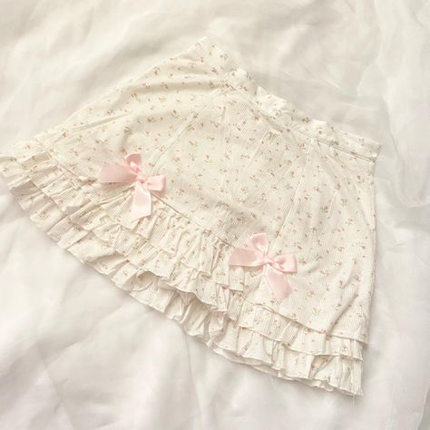 #fairycore #dollettecore #dolletteaesthetic #dollette #coquetteaesthetic #coquette #coquettefashion #softgirlaesthetic #princesscore #pinterestaesthetic #softcoreaesthetic #aesthetic #corset #vintage #cutecore #kawaiifashion #jfashion #pastelaesthetic #effortlesschic#pinterestaesthetic #pinterestfashion #dollete #ootd #sustainablefashion #haul #outfitinspo #fashioninspo #pinkasthetic #pinterestinspired   #ootd Princess Closet, Vintage Ootd, Korean Fashion Kpop, Style Essentials, My Pics, Croquettes, Closet Fashion, Really Cute Outfits, Cute Skirts