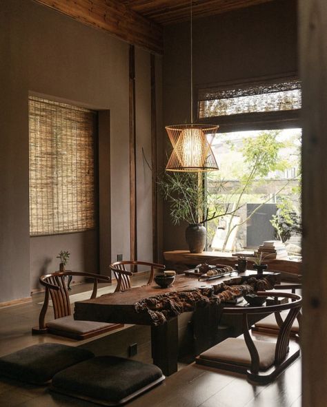 Chinese Tea House Design, Tea House Interior, Chinese Tea Room, Chinese Tea Table, Tea House Design, Chinese Tea House, Traditional Japanese Home, Zen Interiors, Japanese Tea House