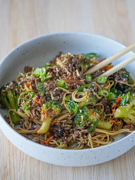 Quick Beef and Broccoli Noodles Recipe | Simple Home Edit Quick Beef And Broccoli, Simple Home Edit, Beef And Broccoli Noodles, Broccoli Noodles, Easy Beef And Broccoli, Slow Cooker Breakfast, Beef And Broccoli, Home Edit, Recipe Simple