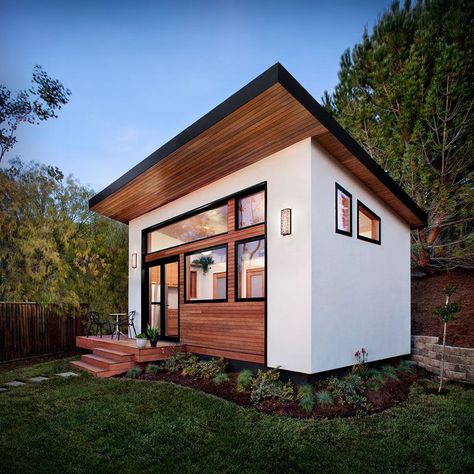 5 cool prefab backyard sheds you can order right now - Curbedclockmenumore-arrow : Party in the back Backyard Guest Houses, Tiny Home Office, Pre Fab Tiny House, Backyard House, Tiny House Community, Accessory Dwelling Unit, Modern Tiny House, Backyard Inspo, Prefab Homes