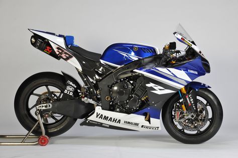 2011 World Superbike Yamaha YZF-R1 Freestyle Motocross, Yamaha Racing, Motorcycle Wallpaper, Yamaha R6, Yamaha Yzf R6, Yamaha Motorcycle, Yamaha Motor, Yamaha R1, Racing Motorcycles