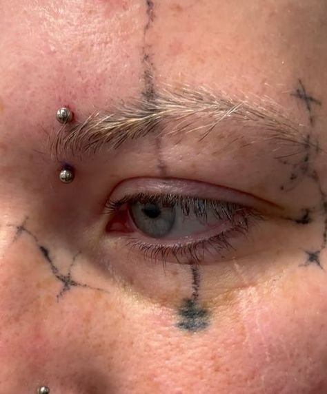 @marcymods on Instagram: "closing out philly with a piercing ive been wanting to do forever 🤩 paired inner eyebrow piercings for @acryl.ick with some curved barbells courtesy of @industrialstrength huge thankyou to everyone at infinite that had me come guest pierce for the week! i had a blast, until next time ❤️" Inner Eyebrow Piercing, Eyebrow Piercings, Cool Piercings, Eyebrow Piercing, Son Of God, Cute Earrings, Kiss Me, Eyebrows, Body Art