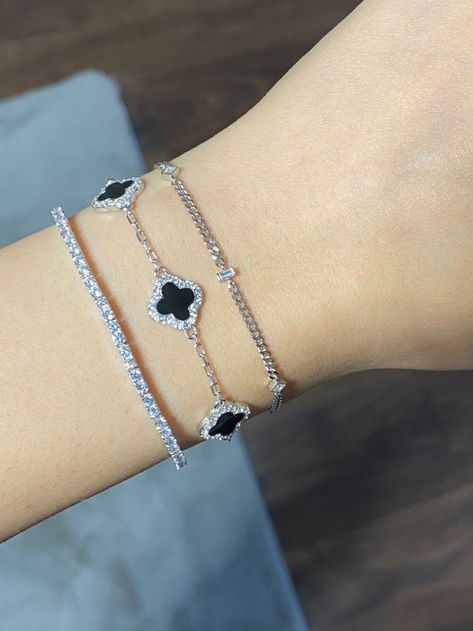 Silver Jewellery Aesthetic Bracelets, Designer Bracelet Stack Silver, Van Cleef Arpels Bracelet Silver, Van Cleef Diamond Bracelet, Clover Bracelet Silver, Silver Clover Bracelet, Van Cleef Arpels Silver, Silver Van Cleef Bracelet, Silver Jewelry Elegant