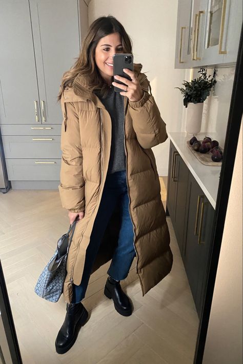 Winter Parka Outfit, Long Puffer Coat Outfit, Casual Bar Outfits, Puffer Coat Outfit, Parka Outfit, Winter Jacket Outfits, Puffer Jacket Outfit, Cold Fashion, Parka Women