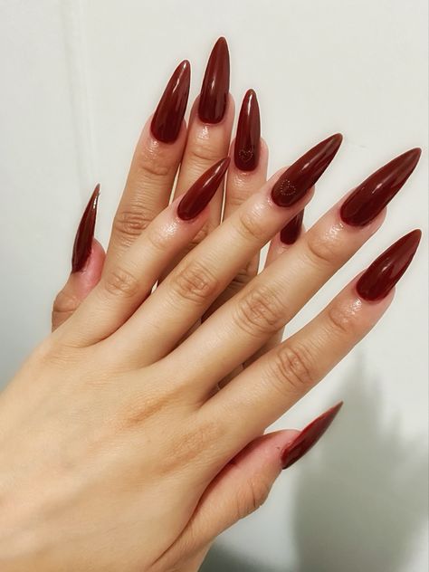 Long Dark Red Nails With Design, Red Stilletos Nails, Red Stilletos, Dark Red Stilleto Acrylic Nails, Deep Red Stiletto Nails, Stiletto Dark Red Nails, Crimson Stilleto Nails, Stilleto Nails Designs, Gold Aesthetic