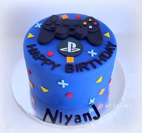 Video Gamer Cake, Ps4 Cake Ideas, Gamer Theme Cake, Cake Gamer Birthday, Playstation Cake Ideas, Video Game Birthday Party Cake, Gaming Theme Cake, Gamer Cake Ideas, Ps5 Cake