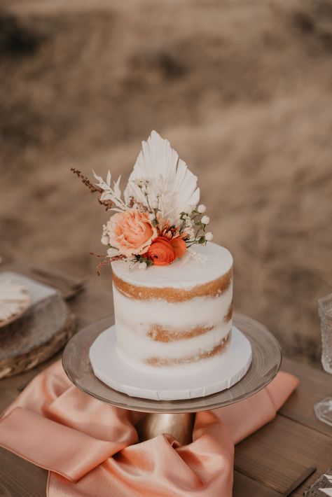 Boho One Tier Wedding Cake, 1 Tier Wedding Cake Terracotta, One Layer Boho Wedding Cake, 1 Tier Fall Wedding Cake, Simple Boho Wedding Cake 1 Tier, Single Tier Wedding Cake Rustic Fall, Simple Wedding Cake Small One Tier Fall, Small Boho Cake, Boho Wedding Cake Single Tier