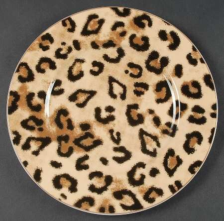 Leopard Plates, Ceramic Leopard, Ralph Lauren Safari, Kitchenette Design, Bar Room, Printed Plates, Ceramics Ideas Pottery, Pottery Designs, Dinnerware Set