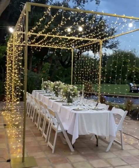 Rooftop Party Decorations, Rooftop Birthday Party Decorations, Luxury House Interior, Picnic Party Decorations, Backyard Engagement Parties, Backyard Dinner Party, Backyard Birthday Parties, Birthday Room Decorations, Diy Photo Backdrop