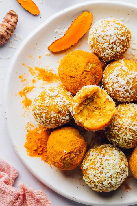 Turmeric Balls (Plus Other Spices) | The Awesome Green Turmeric Balls, Turmeric Energy Balls, Liver Cleanse Recipe, Easy Vegetarian Recipes, Turmeric Recipes, Snack Mix Recipes, Gluten Free Eating, Energy Balls, Balls Recipe