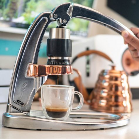 Flair Signature Espresso Maker #elegant, #espresso, #maker, #manual Flair Espresso, Espresso At Home, Best Espresso Machine, Coffee Varieties, Popular Drinks, Best Espresso, Good Coffee, Espresso Makers, Espresso Maker