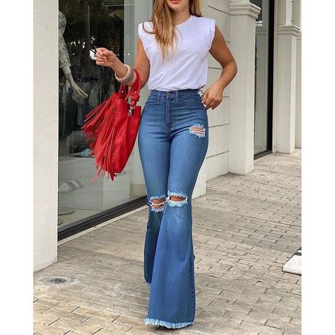 High Waisted Bell Bottom Jeans Outfits, Hem Bootcut Jeans, Bell Bottom Jeans Outfit, High Waisted Jeans Outfit, Flare Jeans Outfit, Wide Leg Jeans Outfit, Outfits Con Jeans, Looks Jeans, Look Jean