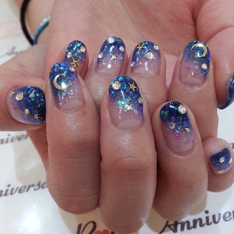 pinterest | campbellxsoup Nails Pretty, Sky Nails, Star Nail Art, Smink Inspiration, Manicure Diy, Blue Nail Art, Inspired Nails, Her Nails, Super Nails