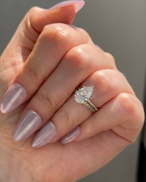 Wedding Bands For Women Pear Shape, Pear Shaped Wedding Set, Engagement Rings Pear Shaped, Divinely Feminine, Ring Goals, Delta Dawn, Pear Shapes, Ring Inspiration, Pear Shaped Engagement Rings